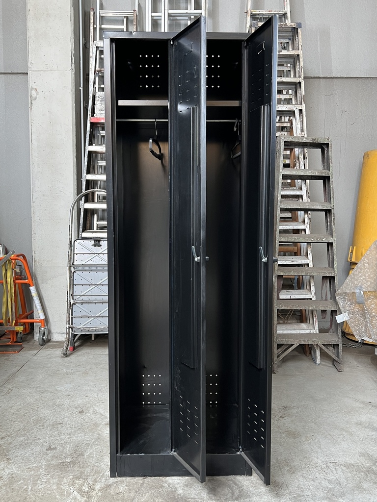 Armoire vestiaire noire 2p CORNERMAT